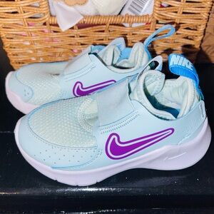 Nike Kids Light Blue Sneakers with Purple Swoosh